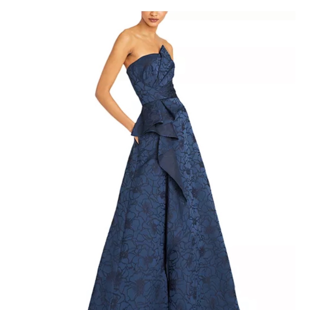 Elegant NAVY  strapless  Cocktail Gown